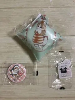 くら寿司　mofusand 缶バッチ　クッションチャーム　アクリルステッカー