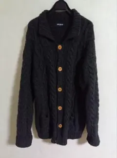 UNIQLO ダークグレー ケーブルニットカーディガン　厚手　ウール　サイズＬ