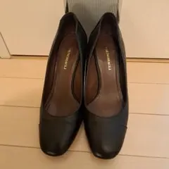 BRUNOMAGLI パンプス 黒のサムネイル