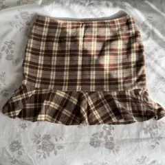 リズリサ　タイトスカート　フリル　チェック　茶系