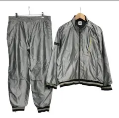 90s アディダス　ビンテージナイロンセットアップ　ジャケット　パンツ　ロゴ