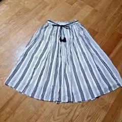 ikka スカートのサムネイル