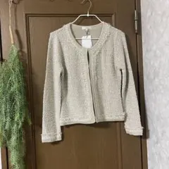 ノーカラージャケット クリーム色 レディース　ロペのサムネイル