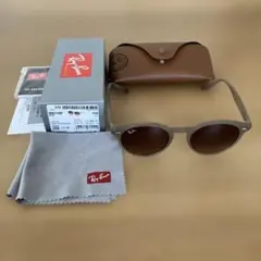 Ray-Ban ベージュ サングラス