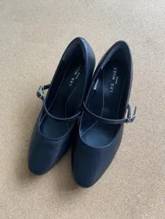 LES MUES Femme ストラップパンプス ブラック 23.0cmEEEE