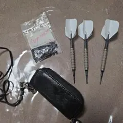 ダーツ 3本セット ホワイト羽 シルバーシャフト