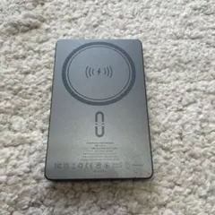 薄型モバイルバッテリー
