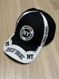 ニューヨークヤンキース ロゴ刺繍キャップ 黒 NY