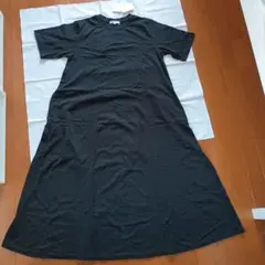 新品未使用タグ付きNATURAL BEAUTY BASIC黒CS素材マキシワンピ