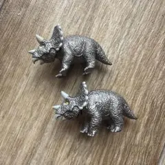 アニア　シルバー　恐竜　トリケラトプス　非売品のサムネイル