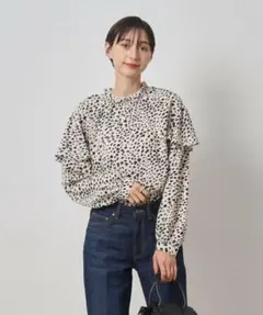 フリルハイネックブラウス　サイズMのサムネイル