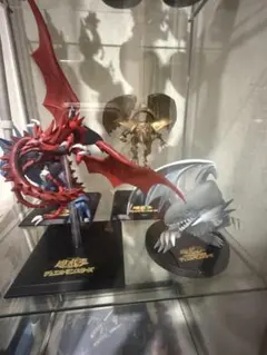 遊戯王 三幻神 フィギュアセット オシリス　ラー　オベリスク　ブルーアイズ
