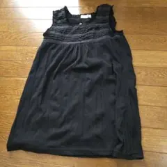 黒のレース付きノースリーブチュニック