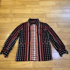 70sビンテージ！幾何学模様 赤黒水色長袖シャツ