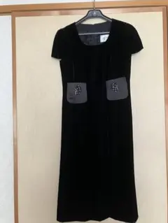 土日限定セール　ジュンアシダ　黒　半袖　ベルベットワンピース