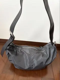 レプシィム　ショルダーバッグ グレーのサムネイル