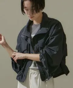 アダムエロペ　スタンドカラーミリタリーショートブルゾン