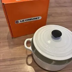 LE CREUSET（ル・クルーゼ)ココット・オーバル 23cmホワイトカラー LE CREUSET（ル・クルーゼ)ココット・オーバル 23cmホワイトカラー