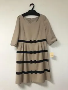 ユニバーバルミューズ　七分袖ワンピース