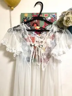 Vintage 白い薔薇とレースが可愛いネグリジェ