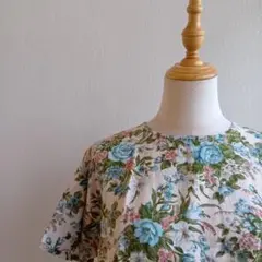花柄カットソー 総柄 バックボタンのサムネイル