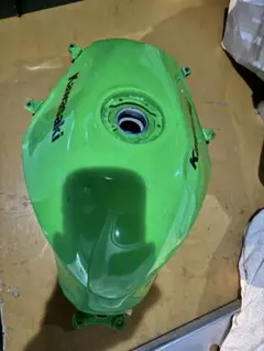 kawasaki製 zxr400r l型 タンク （錆あり）ジャンク - メルカリ