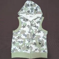 120★ミキハウスダブルB★くろくまワッペン付き！パーカー付き総柄ベスト★