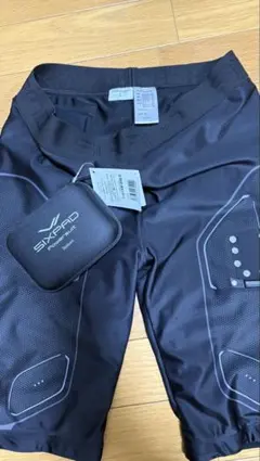 SKYPAD SYNCRO トレーニングパンツ　Lサイズ