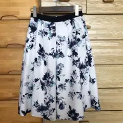 JUSGLITTYのスカート