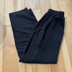 黒　テーパードパンツ　Mサイズ