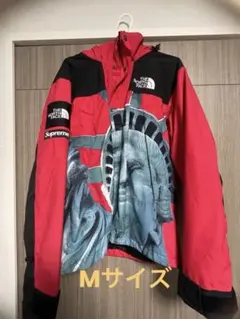 【人気】ノースフェイス×supreme 自由の女神 マウンテン M 赤ウィンブレ