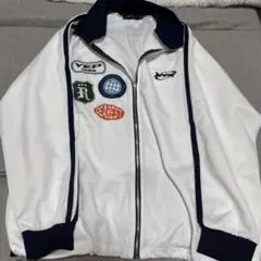 ホワイト ナイロンジャケット パッチ付き