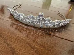 クリスタルティアラとネックレス・イヤリングセット