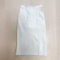 ホワイト タイトスカート スリット入り