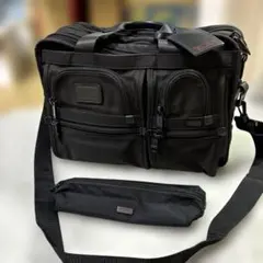 TUMI 2WAYアルファ 多機能ビジネスバッグ 黒 拡張式　26141DHのサムネイル