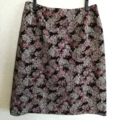 美品　イクコ　膝丈スカート