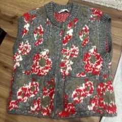 ZARA 花柄ニットベスト
