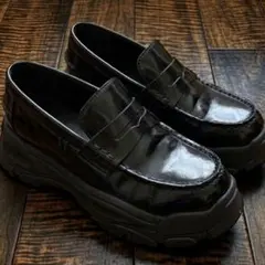 ZARA ローファースニーカーレザー黒　厚底マキシソールダッドスニーカーのサムネイル