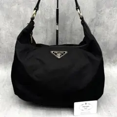 プラダ　ワンショルダーバッグ　ハーフムーン　三角ロゴ　ゴールド金具　ナイロン　黒
