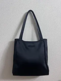 ANNE KLEIN II ロゴ エンボス ナイロン トートバッグ ブラック