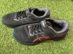 asics 黒/オレンジ スニーカー ベルクロ付き19.0