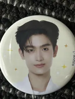 2025年最新】ピンズ・ピンバッジ・缶バッジの人気アイテム