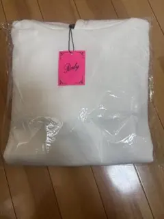 Rady ホワイト フード付きパーカー