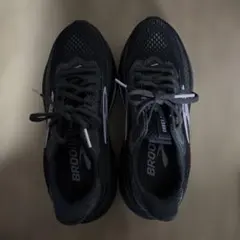 未使用　BROOKS ゴースト17 ブラック ランニングシューズのサムネイル
