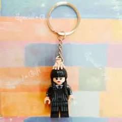 ウェンズデー★スーツ★ハンド★ネットフリックス★ブロックキーホルダー★アメキャラ