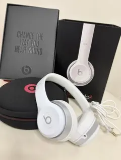 Beats Solo2 オンイヤーヘッドホン ホワイト 有線ケーブル ケース