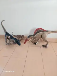 恐竜セット 3体　ジュラシックシリーズ　ジュラシックワールド　フィギュア