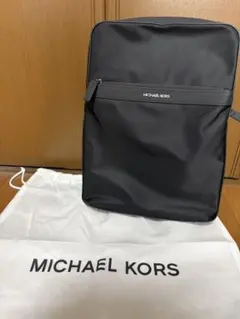 【美品】MICHAEL KORS バックパック ブラック　リュック　ブラックのサムネイル