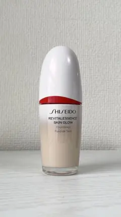 エッセンススキングロウファンデーション／140