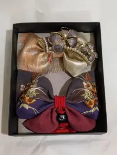 ​和装 髪飾り 2点セット リボン型コーム ちりめん刺繍 / 金銀織物パール付き